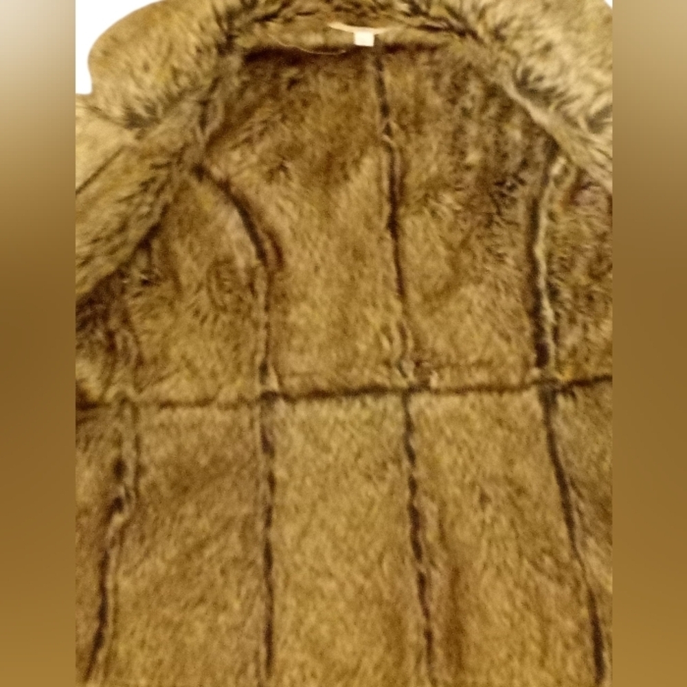 Fever -Vintage Faux Fur, Full Vest Polyester Suede, Size L Tan, 1 Button Closure - Picture 11 of 16